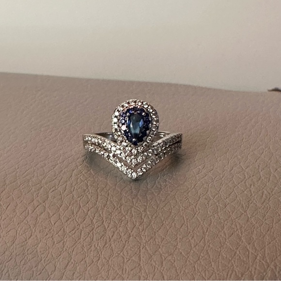 Cubic Zirconia Sapphire Sterling Silver Ring - Picture 4 of 14